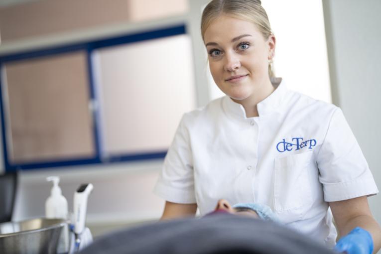 Nieuwe huidtherapeute|Stichting Zorginstelling De Terp