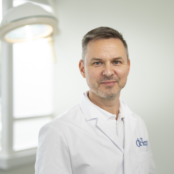 Majel B.V. | Dr. Benedikt Sandelin